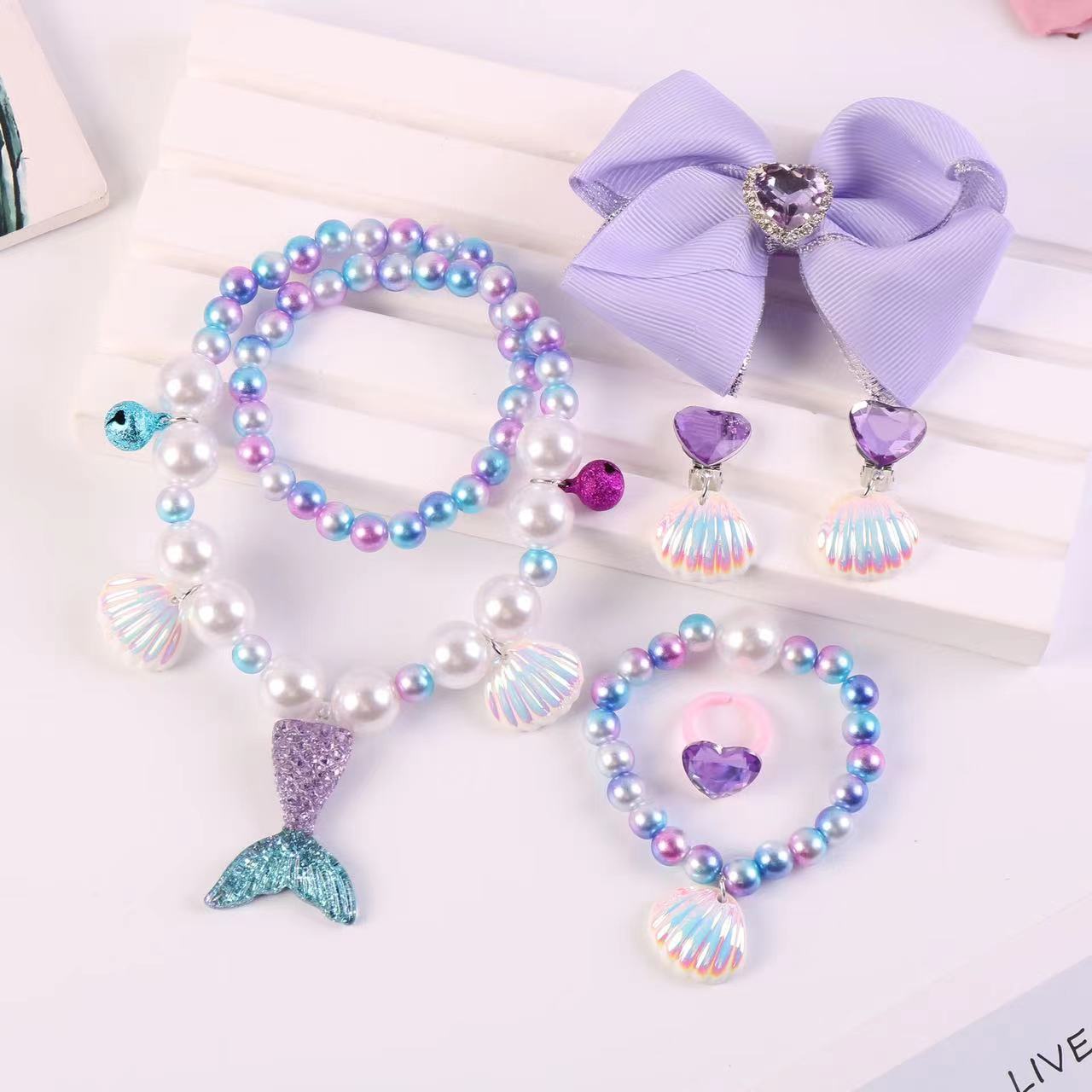 Kids Mermaid Tail Pearl Necklace Bracelet Set