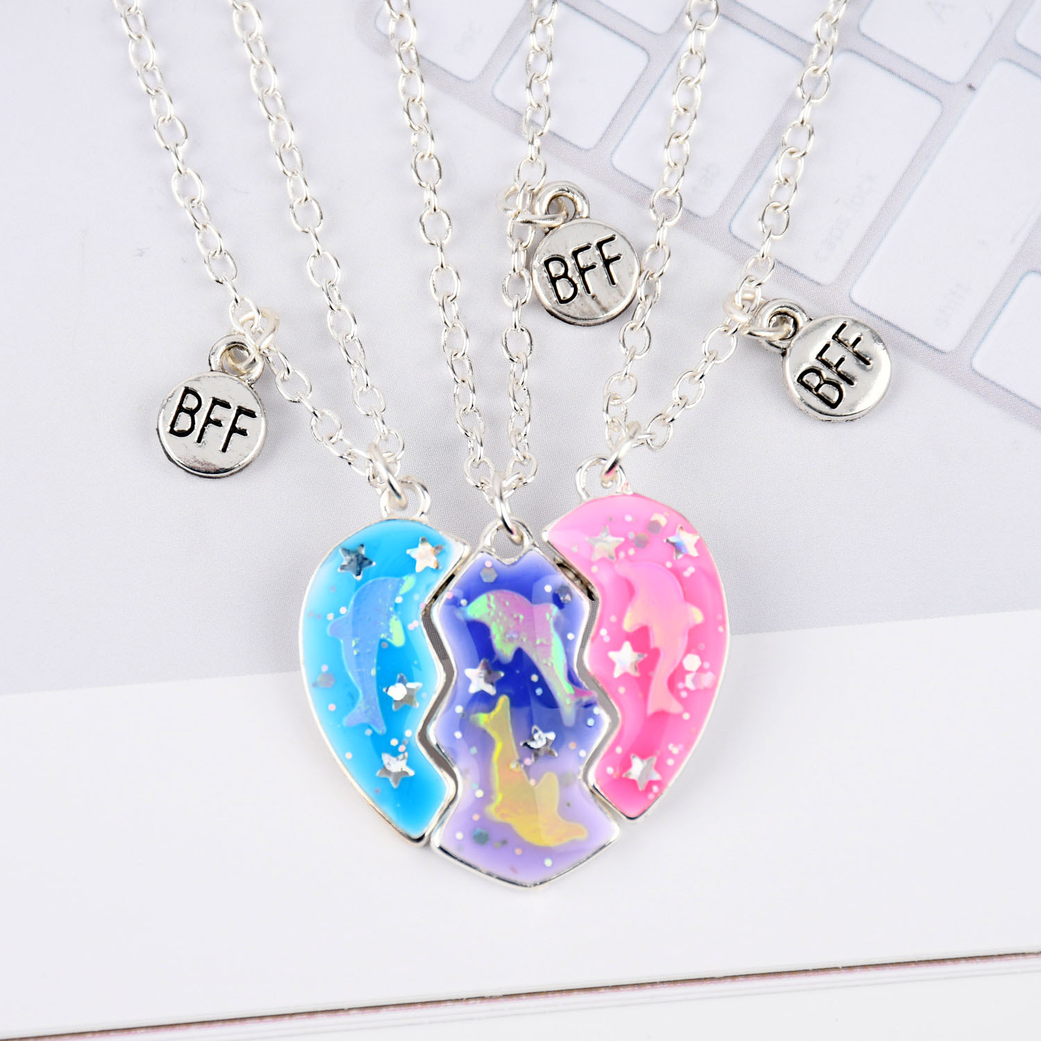 Girls Cute Broken Heart Pendant Necklace, Party Decorative Accessories,  Gift For Girls - Temu
