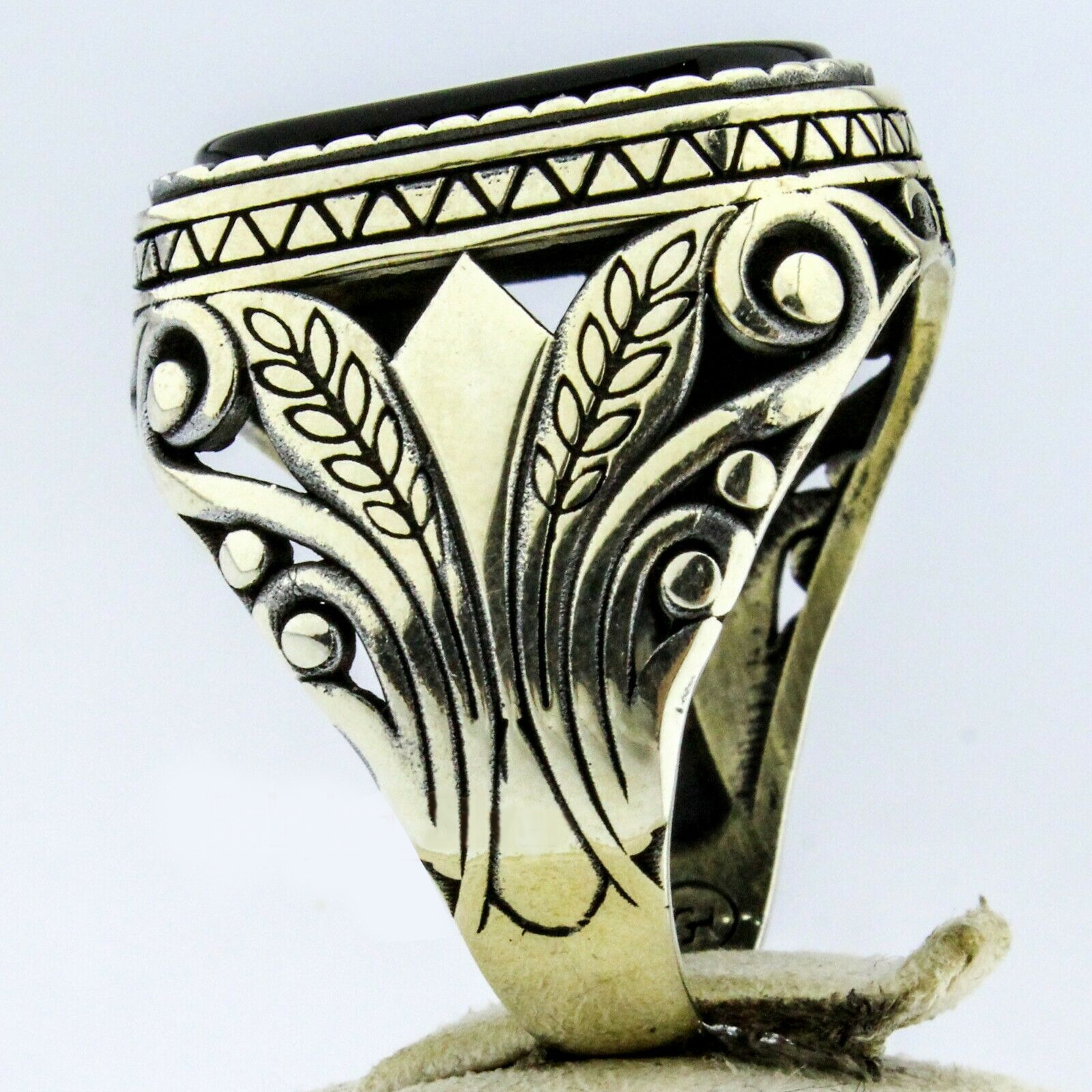 Punk Retro Stone Inlaid Pattern Ring For Men