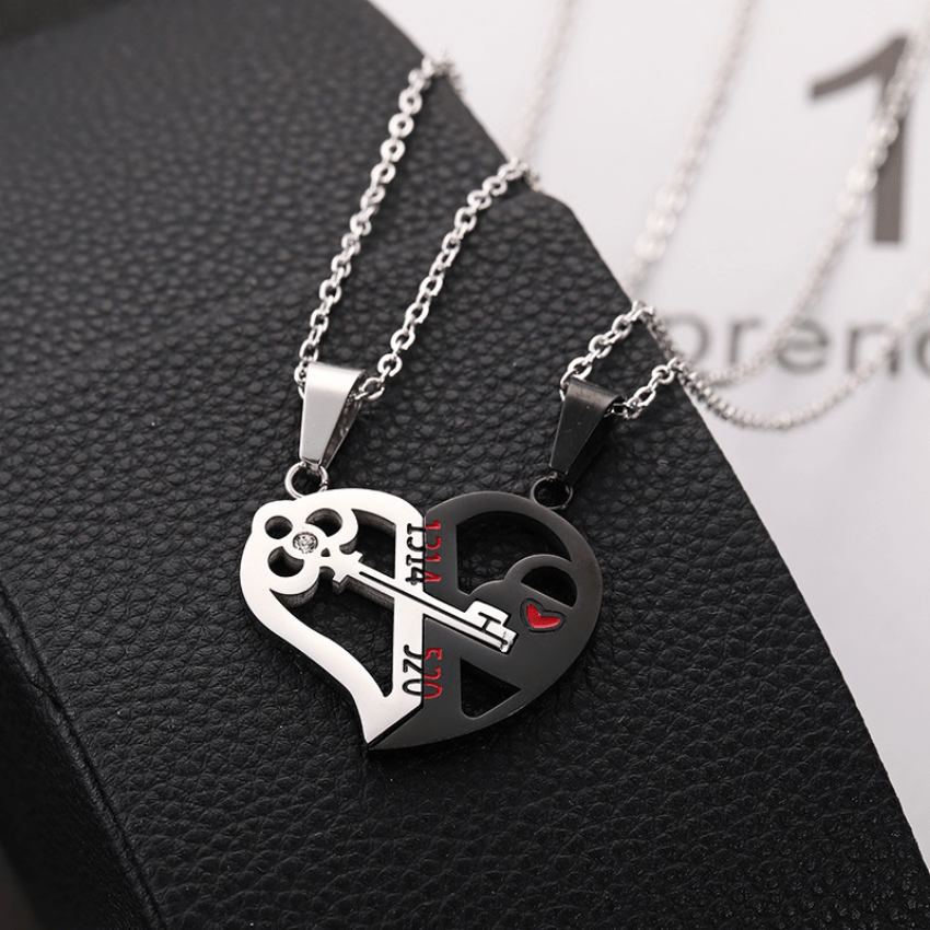 2023 New Trendy Heart Shape Key Lock Pendant Necklace Stainless