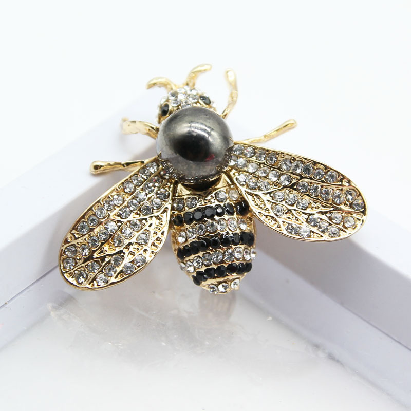 Veyofun Trendy Gold Honeybee peal Rhinestone Brooch Pins for Women Fashion  Jewelry 2021 New Brooches
