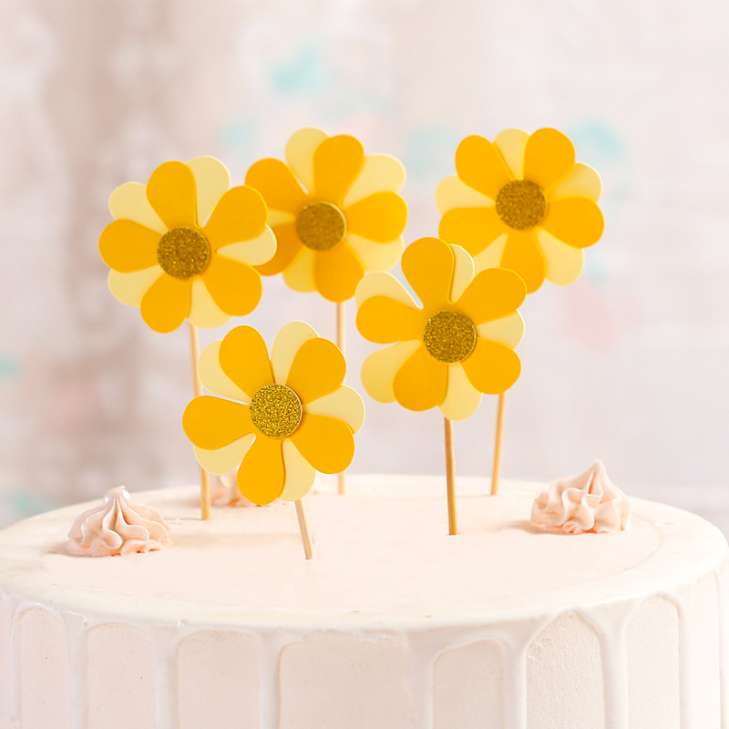 80 pezzi di carta per torta, fiori decorativi, decorazioni floreali, mini  fiori di carta, decorazioni da dessert per torta di compleanno, torta  nuziale. : : Alimentari e cura della casa