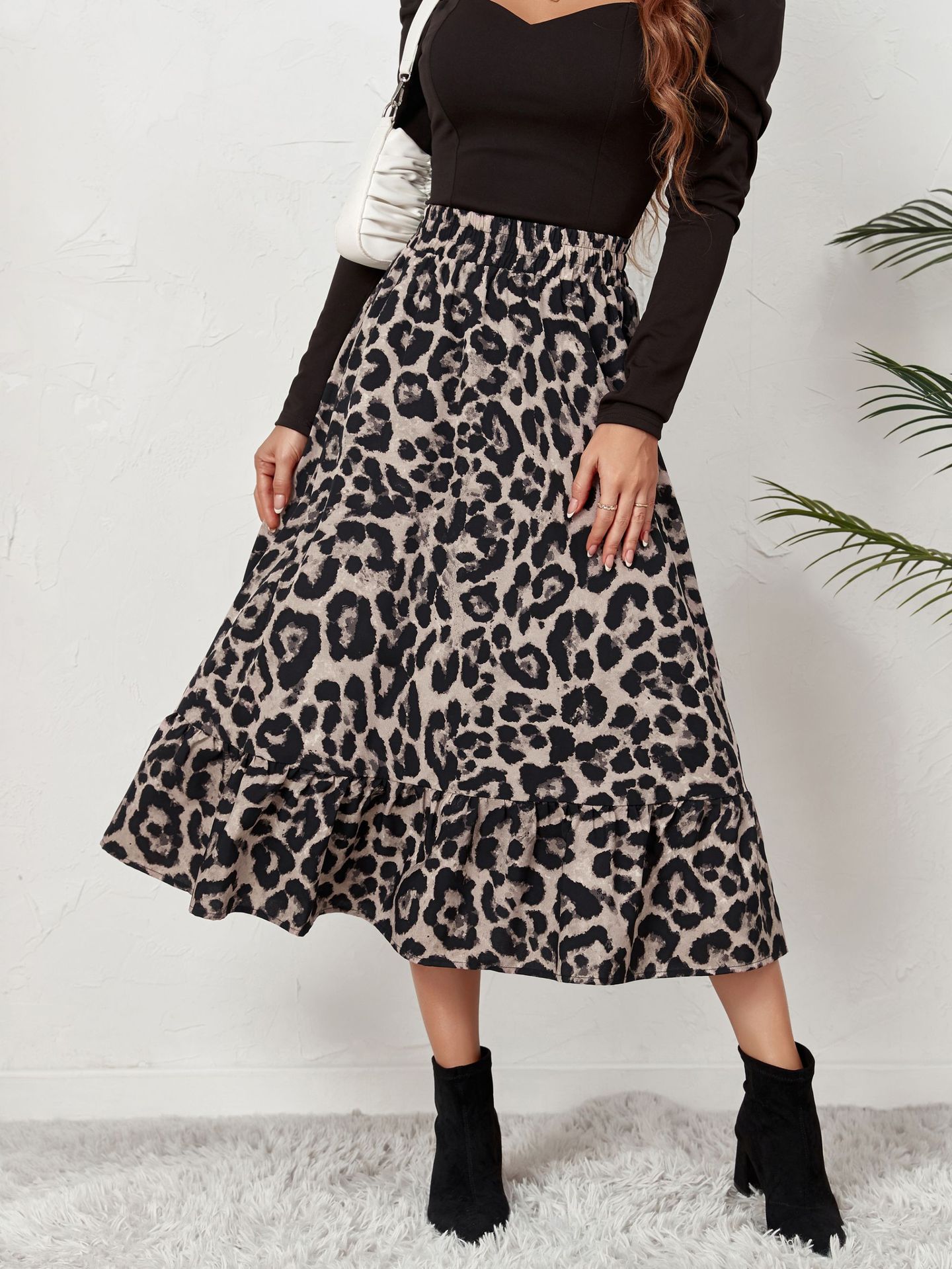 Leopard print hotsell maxi skirt 80