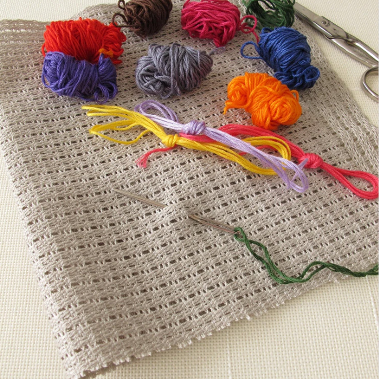 120 unids/caja mezcla de plástico de Color Clip pequeño puntada de remate marcadores  Crochet cierre de la aguja de tejer Clip de utensilios de costura para  manualidades conjunto - AliExpress