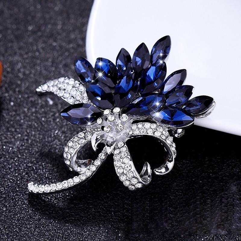 USJIANGM Women's Brooches Pins with Colorful Rhinestone Metal Phoenix Ornaments for Banquet Wedding Dresses Skirts A, Grey Type