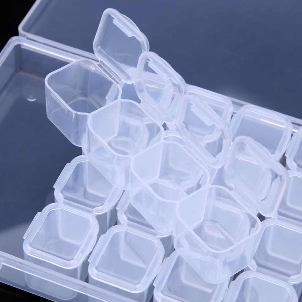 Small Clear Plastic 8 Compartment Storage Box With Lid for Beading
