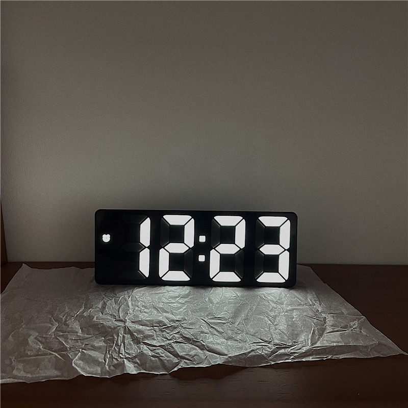 Reloj despertador inteligente silencioso Reloj electrónico Mesa Dormitorio  digital Mesa decorativa y accesorios Hora Led Wake Up Light Consumidor  (Blanco) brillar Electrónica