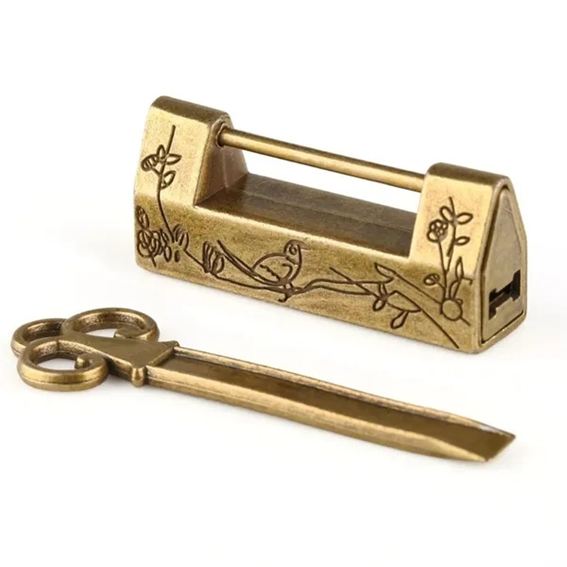 Brass Blessing : Vintage Brass Padlock - Lock with Key - Brass Made - Best  Collection - Working Lock - Door Hardware (3194) : : Home  Improvement