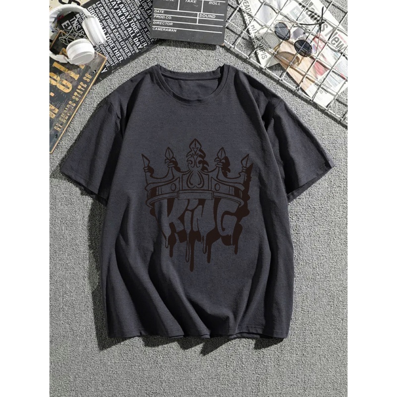 

Men's Casual Trendy Oversized Tees "king" Crown Print Short Sleeve Crew Neck T-shirt For Summer Plus Size