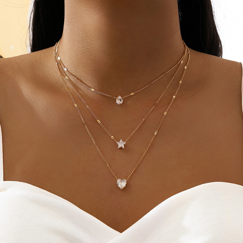 Star hot sale charm choker