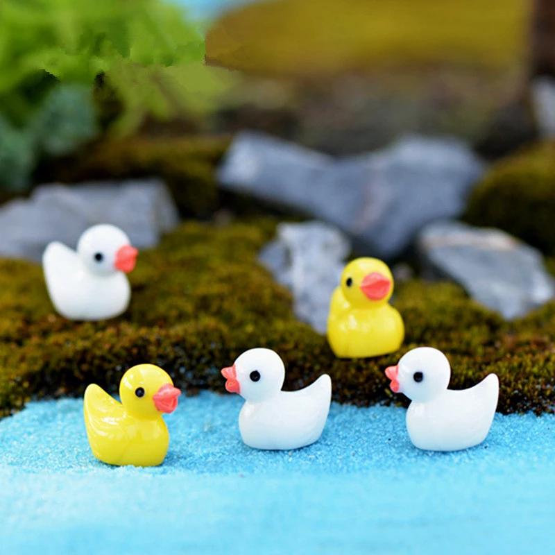 Mini Ducks Bulk Resin Yellow Duck Figurines for Micro Landscape Decoration