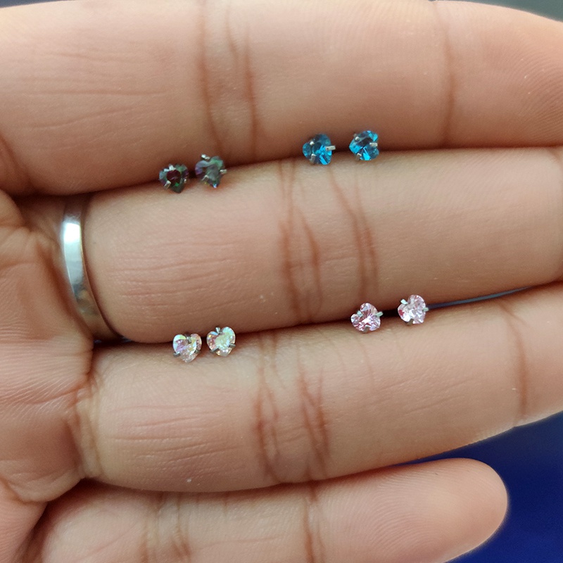 4 Pairs Heart Shape Sparkling Zircon Stud Earrings Set