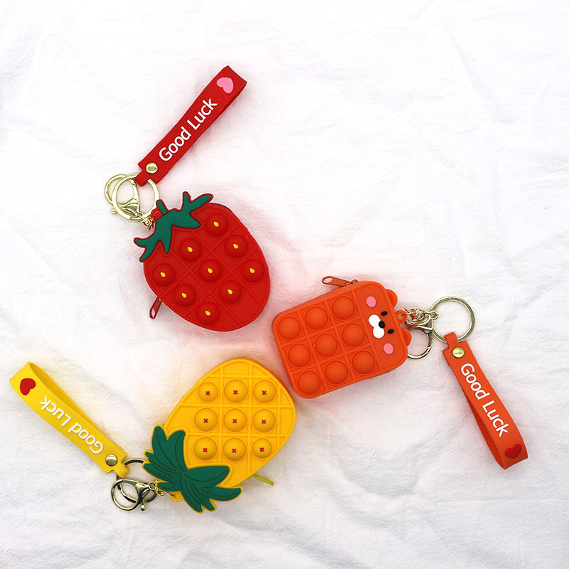 Vanghetto mini keychain from pocket truffles pointed to the flag (test  traduzione)