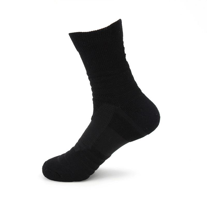 Plain black socks in soft wool for women