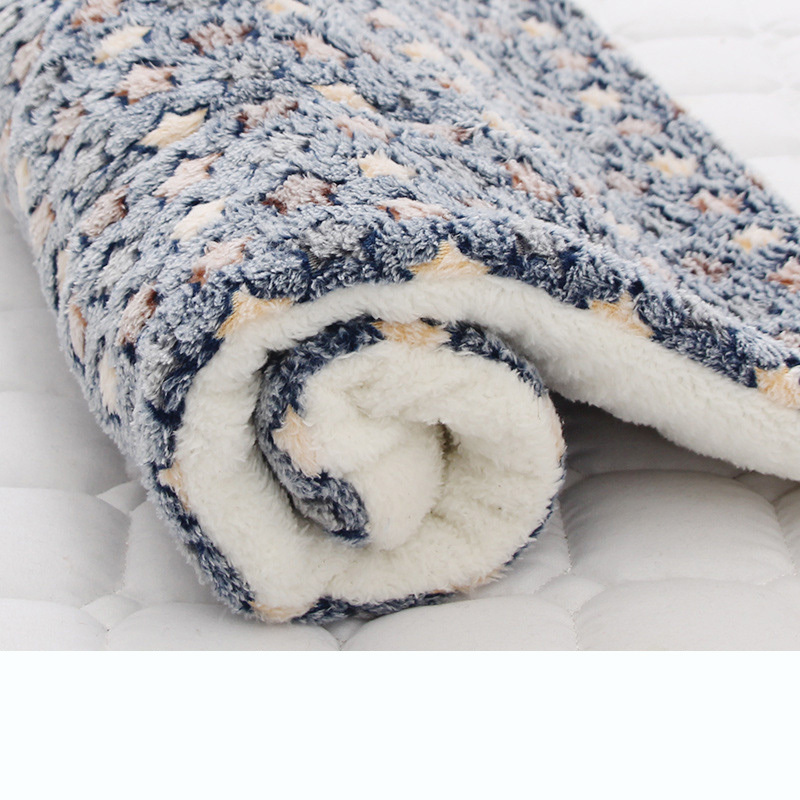 Medium Long Wool Padded Pet Bed Grey