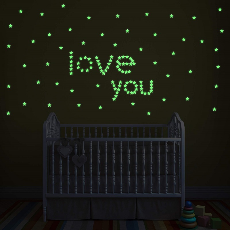 50 Uds. De estrellas luminosas 3D que brillan en la oscuridad, pegatinas de  pared para niños, habitaciones de bebés, techo de dormitorio, decoración  del hogar, pegatinas de estrellas fluorescentes – Los mejores