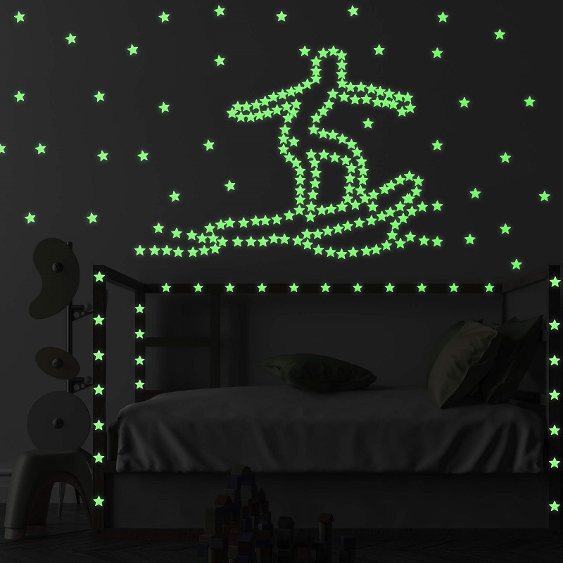 Comprar 50 Uds. De estrellas luminosas 3D que brillan en la oscuridad,  pegatinas de pared para niños, habitaciones de bebés, techo de dormitorio,  decoración del hogar, pegatinas de estrellas fluorescentes