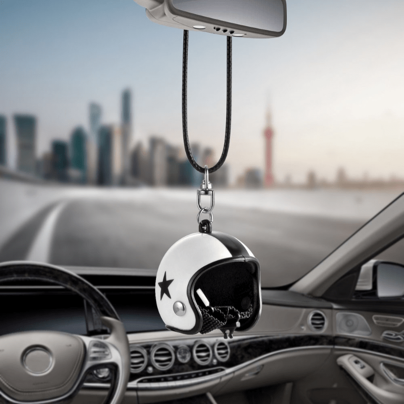 Mignon voiture pendentif casque rétroviseur suspendu dessin animé  Automobile décoration intérieure ornement accessoires voiture pendentif
