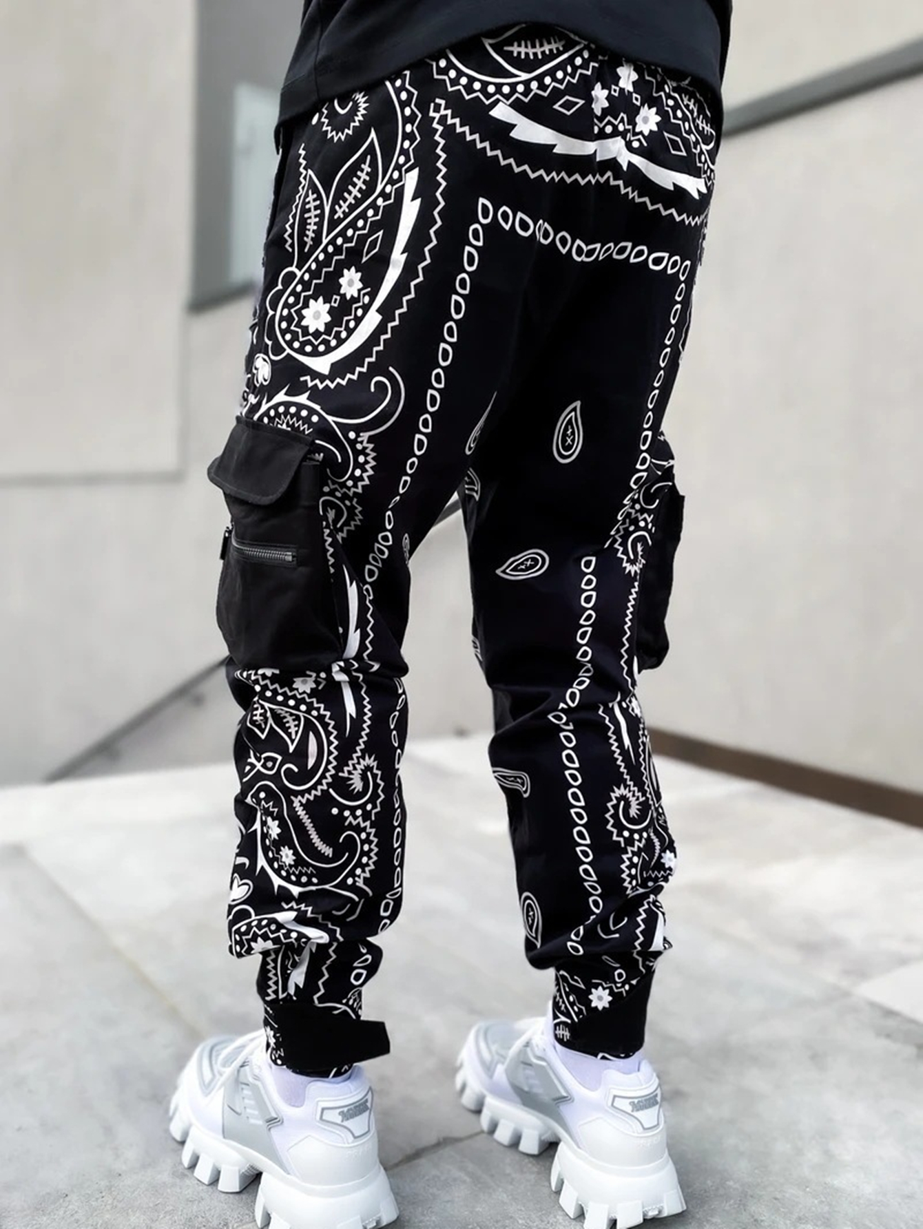 Japanese Style Fashion Men Joggers Pants Big Pocket Loose Fit Cargo Pants  Hombre Harem Trousers Street Hip Hop Casual Pants Men