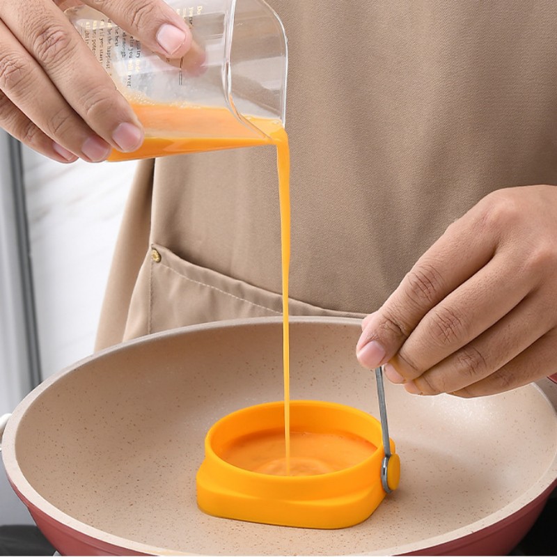 2 In 1 Egg Fryer Ring Square Round Design For Frying Food Grade Silica