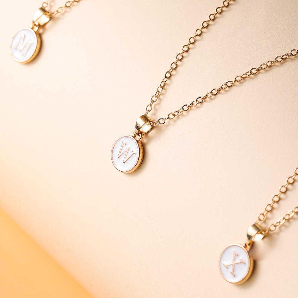 Elegant Golden-Tone Initial Necklace with Interlocking O-Link Chain - 1-26 Letters for Women, Durable Minimalist Jewelry Gift for Birthdays, Anniversaries & Special Occasions, Necklace, Birthday Jewelry, Sophisticated Style, Delicate Craftsmanship
