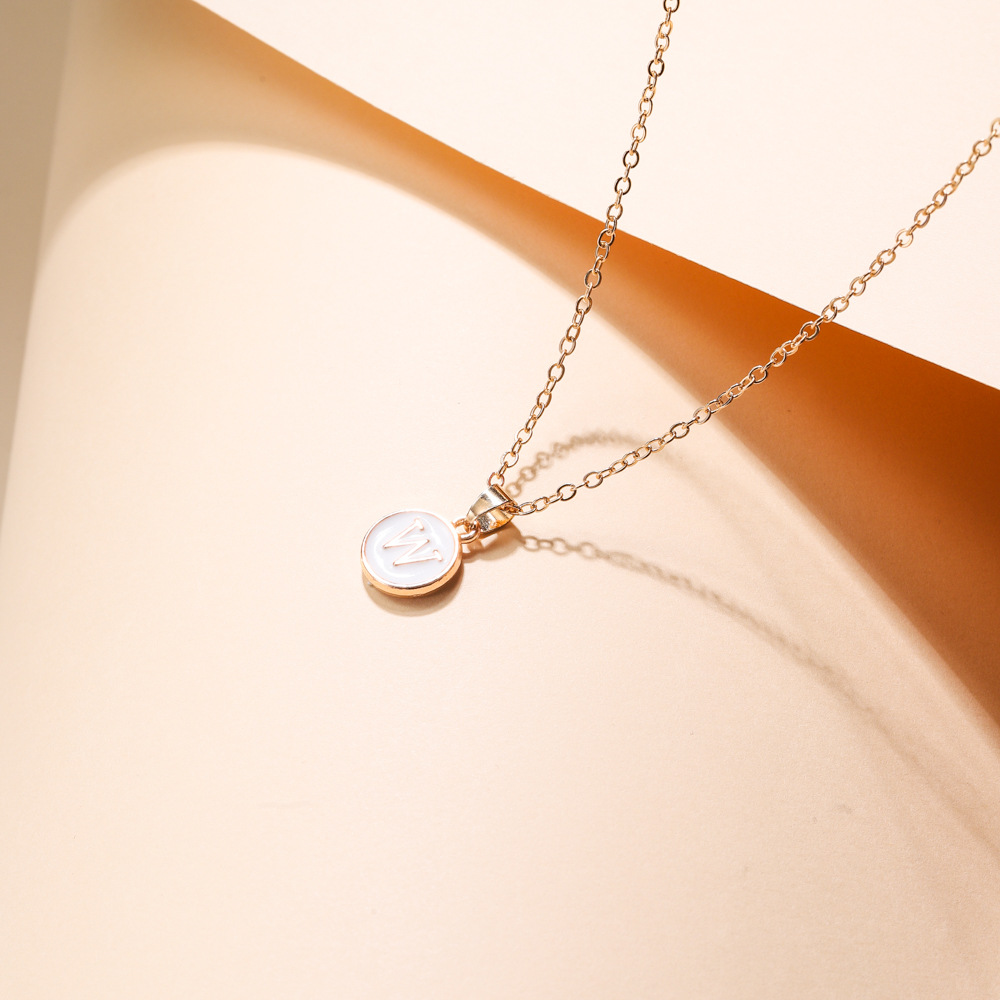 Elegant Golden-Tone Initial Necklace with Interlocking O-Link Chain - 1-26 Letters for Women, Durable Minimalist Jewelry Gift for Birthdays, Anniversaries & Special Occasions, Necklace, Birthday Jewelry, Sophisticated Style, Delicate Craftsmanship