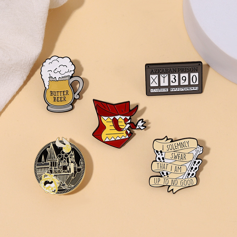 Creative Cartoon Vintage Daily Necessities DIY Metal Pin Badge Decorative Accessories For Clothes Backpack Hat Holiday Party Gift Boys And Girls Accessories