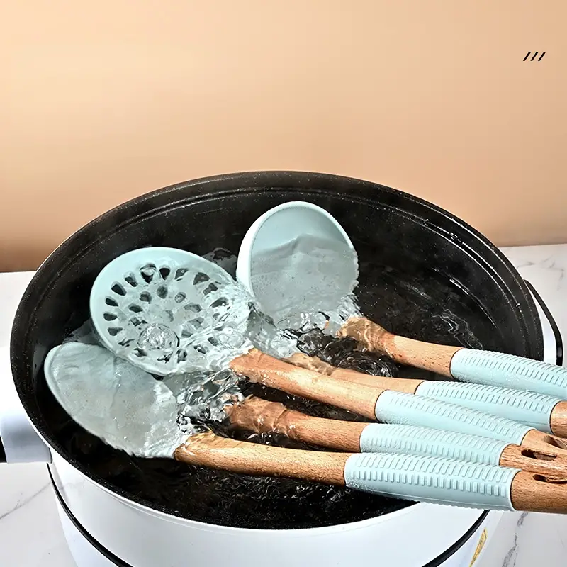 Silicone Spatula Heat Resistant Cooking Spatula Kitchen Turner with Wood  Handle Cooking Utensils Kitchen Tools