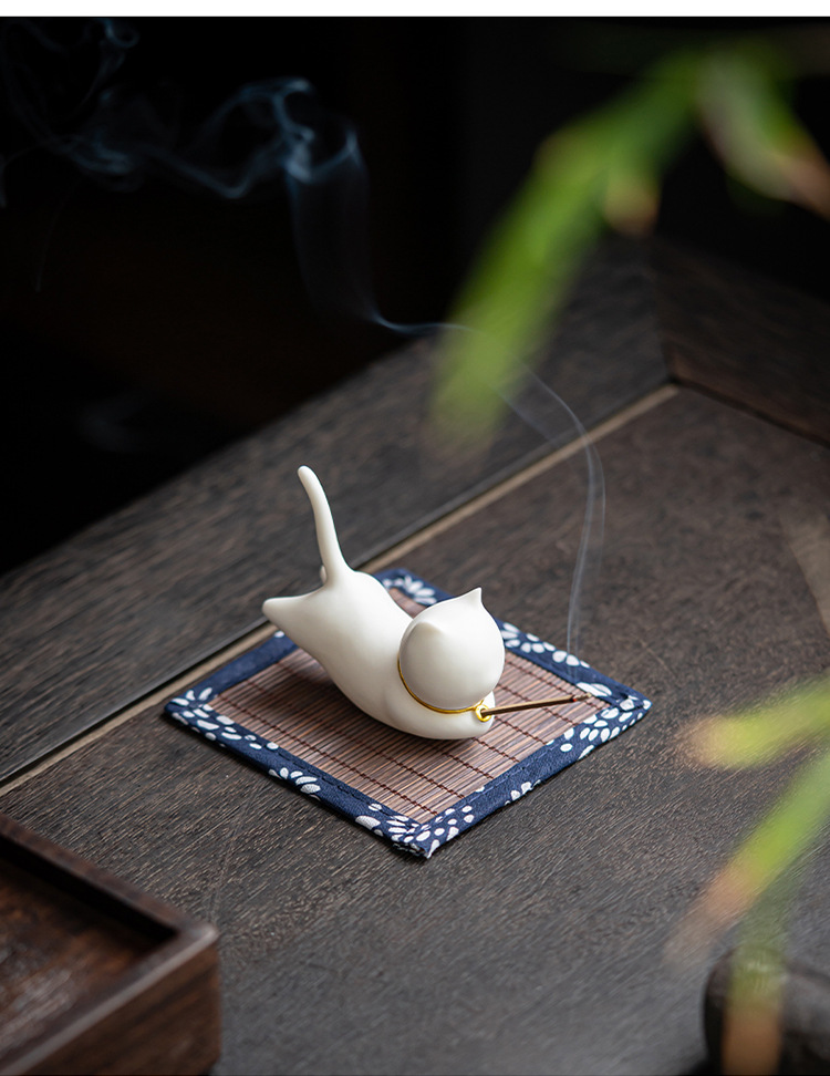 TIETHEKNOT Incense Stick Holder Bamboo Leaf and Panda Ceramics Materia –  Meet Me in the Menopause