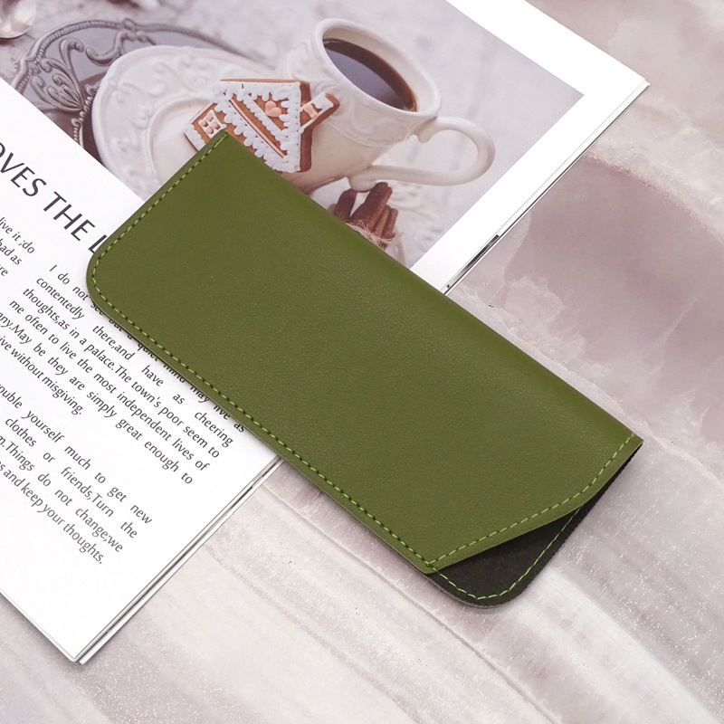 Stitch Detail PU Leather Sunglasses Pouch Portable Eyeglasses Container