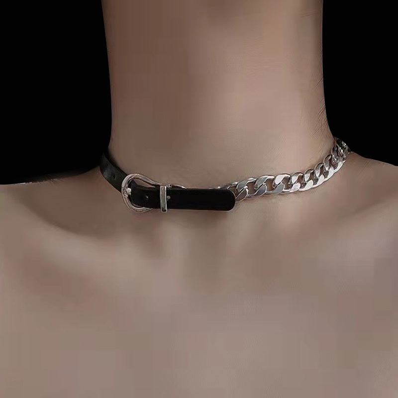 Navoky Punk Chocker Black PU Leather Necklace Sliver Chain Gothic Chockers  Party Soft Collar Chain for Women Girls: Buy Online at Best Price in UAE 