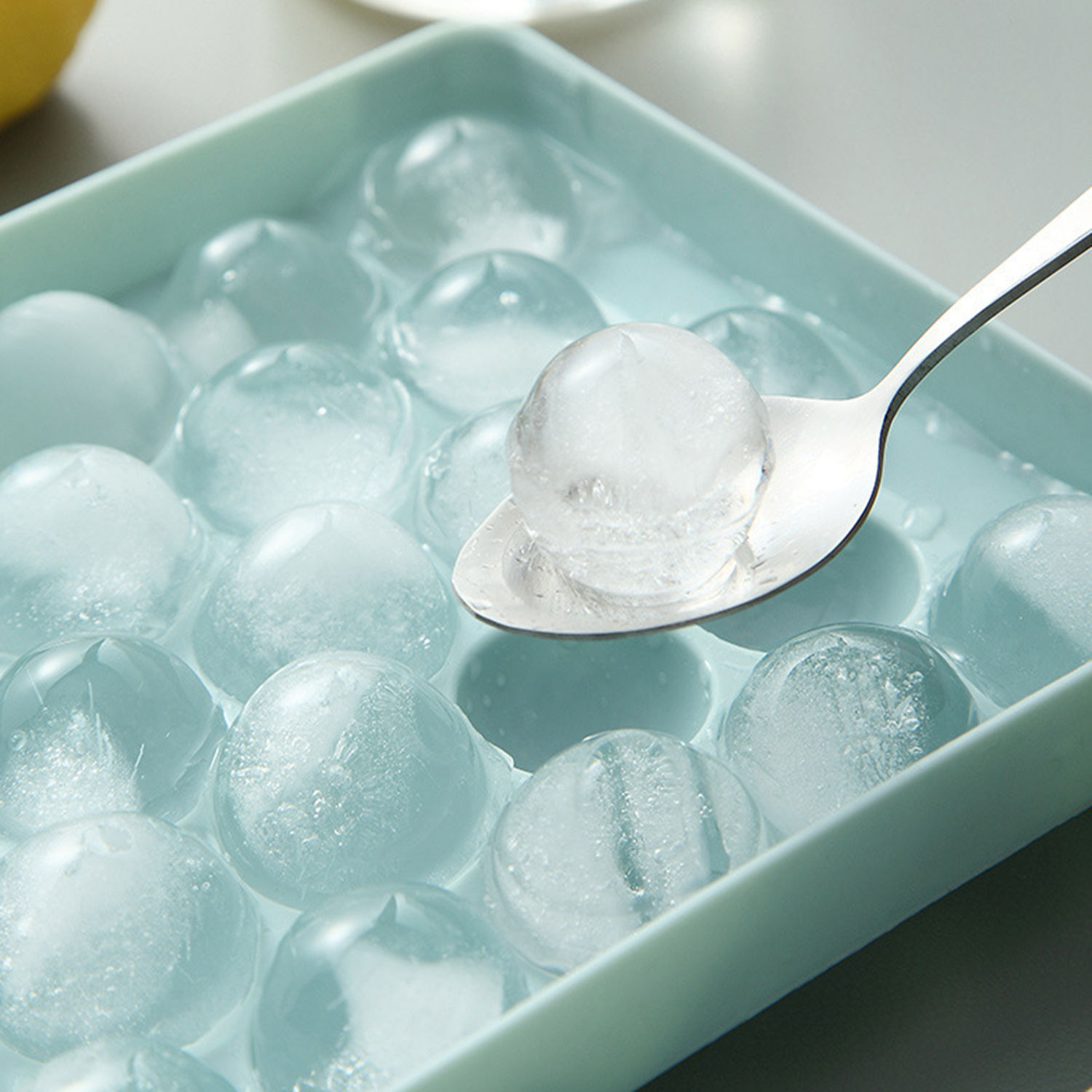  Ice Cube Tray + Ice Scoop For Freezer, Ice Bin & Flexible  Scoop, BPA Free, Food Safe Ice Bucket