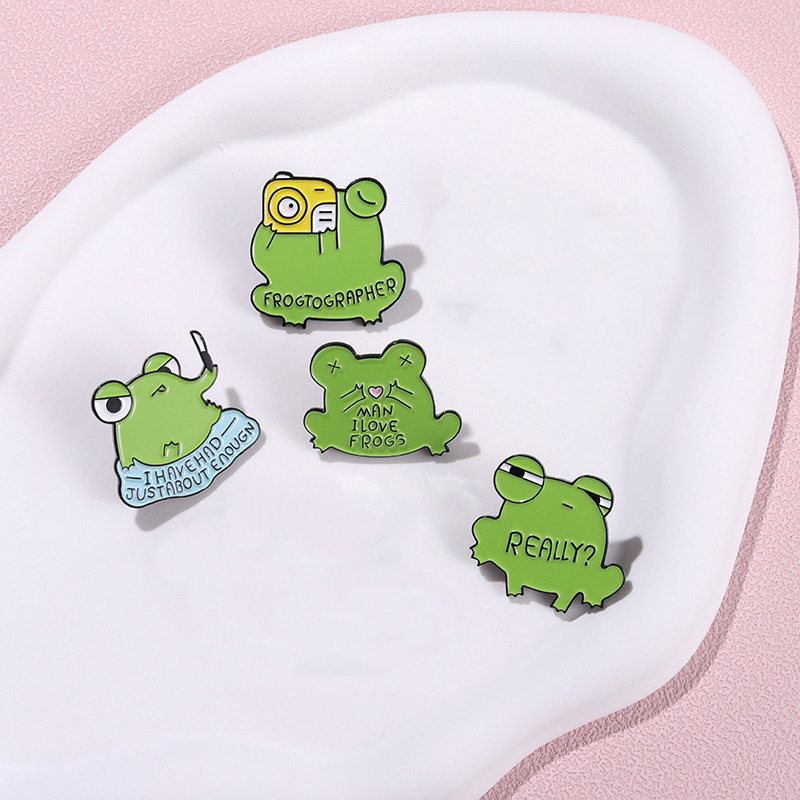 L112 Cute Frog Pins Metal Badge Enamel Brooch High Quality Best Gift  Jewelry