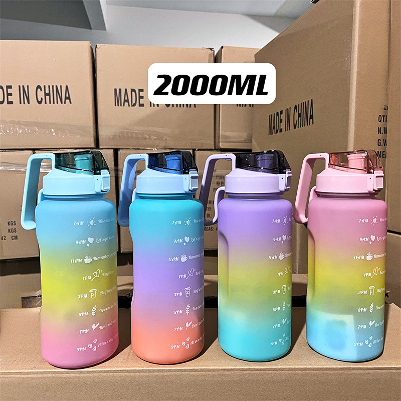 1pc 2000ml Gradient Outdoor Sports Water Bottle With Handle Design