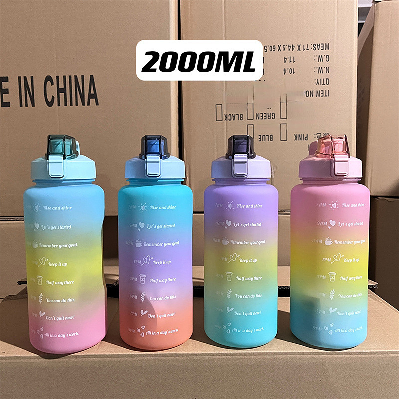 1pc 2000ml Gradient Outdoor Sports Water Bottle With Handle Design