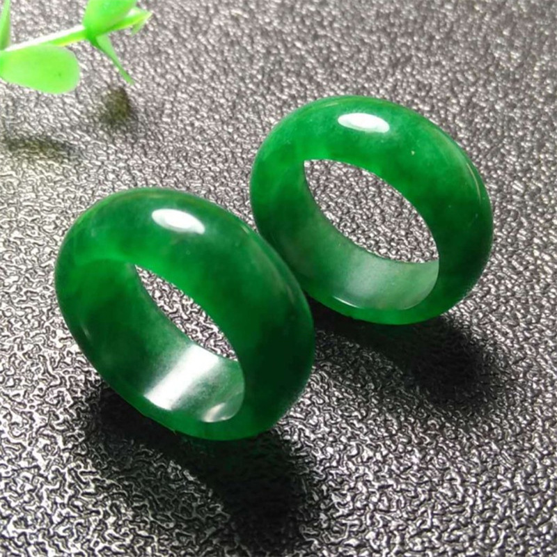 

1pc Green Jade Stone Ring Fashion Luxurious Ring