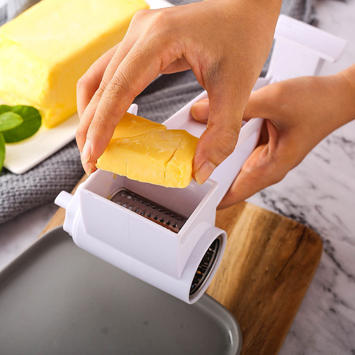 Our rotary cheese grater can slice vegetables easily and quickly, whic