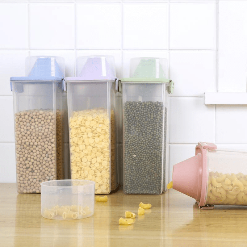 1pc Plastic Sealed Storage Container With Measuring Cup, Suitable