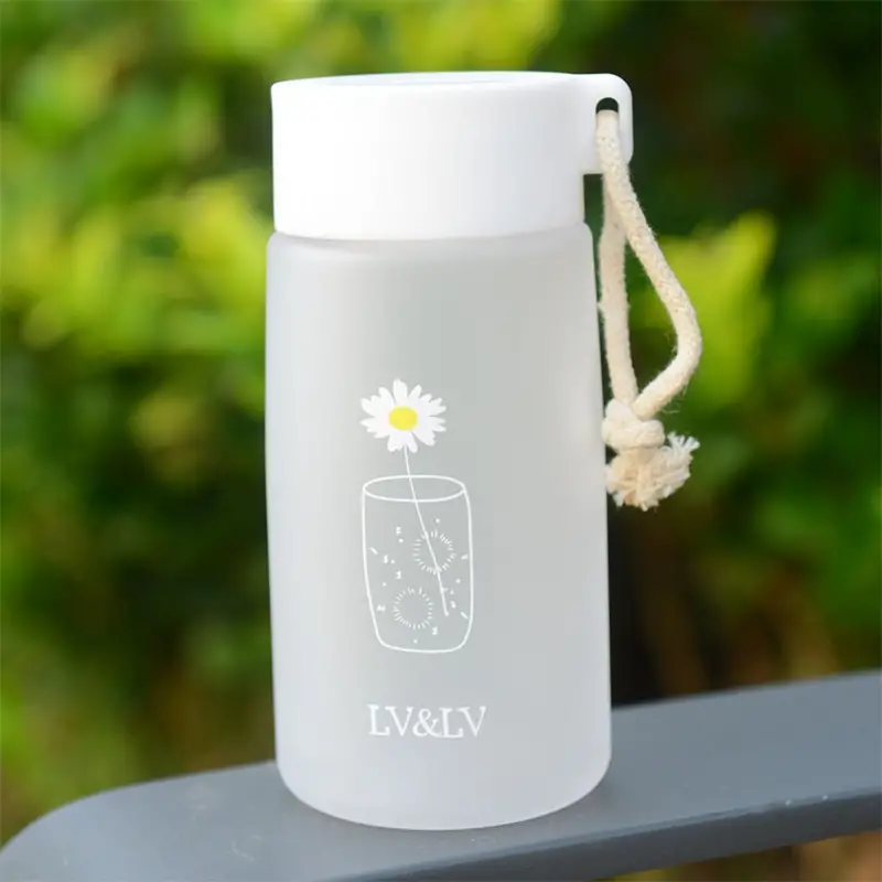 Daisy Water Bottle With Lid, Cute Floral Plastic Water Cups, Tote Drinking  Cups, Summer Drinkware, Travel Accessories, Home Kitchen Items, Birthday  Gifts - Temu