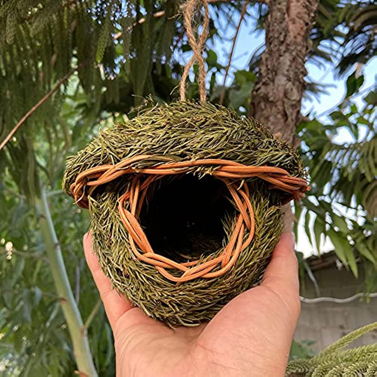 Outdoor Hanging Hand Made Nest Bird Hut Hand Woven Humming Natural