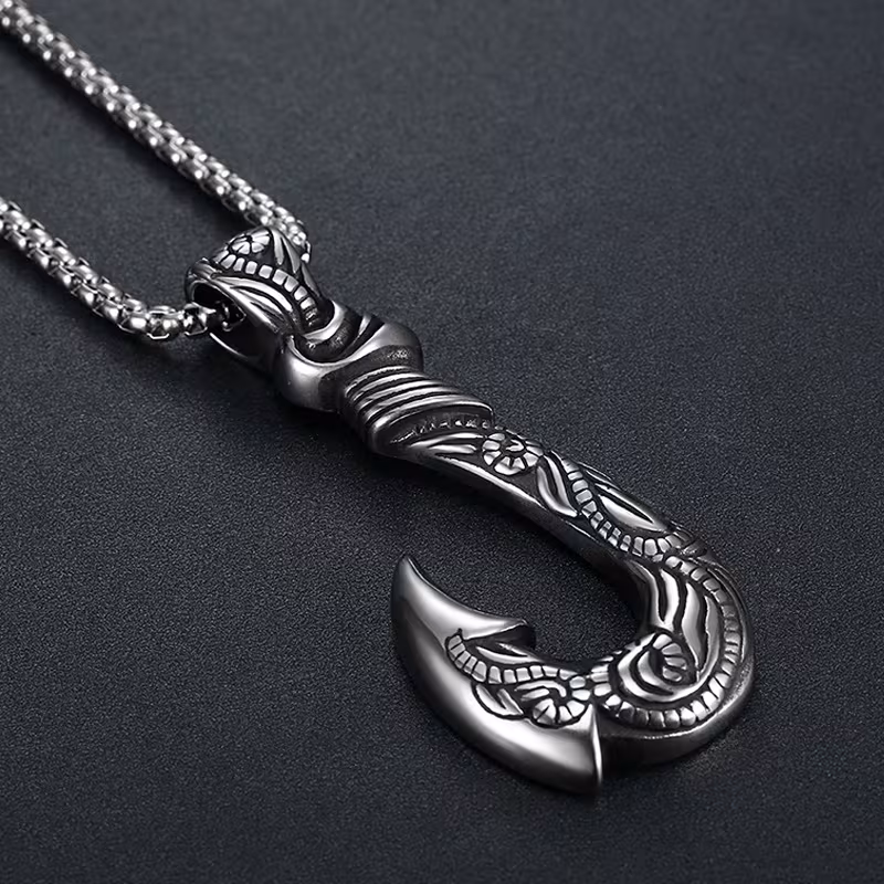 a sturdy vintage distressed pendant a hip hop style long fashionable ocean necklace accessory for men Product details 3