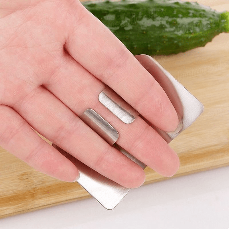 1pc Stainless Steel Finger Guard For Cutting Vegetables In Kitchen