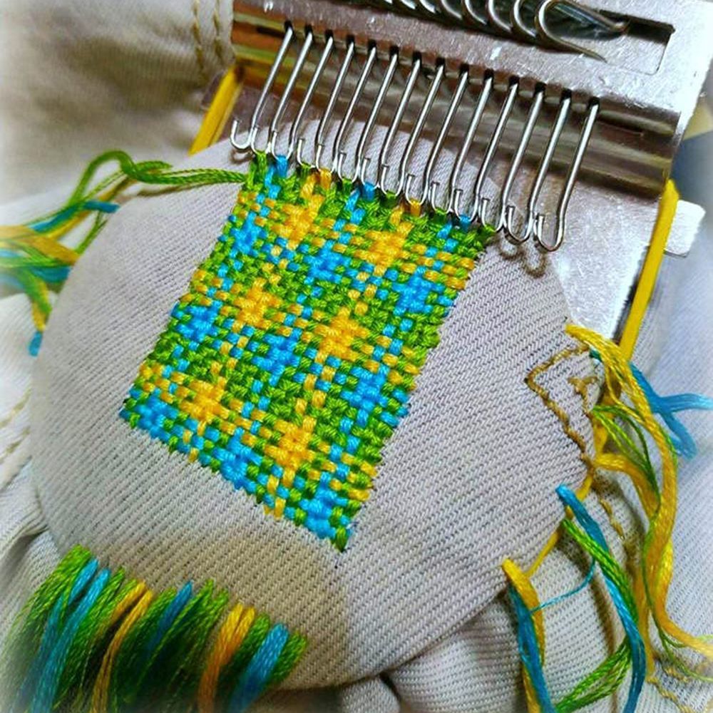 Speedweve Style Darning Loom Small Weaving Loom for Visible