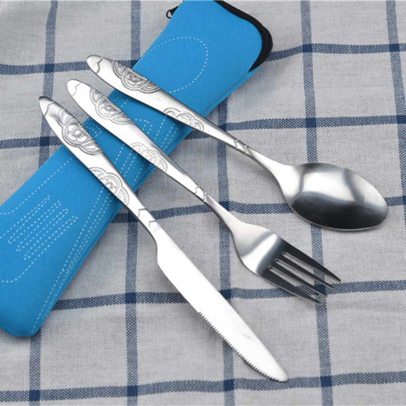 Juego de cubiertos para llevar, 3 piezas: cuchara, cuchillo y tenedor.