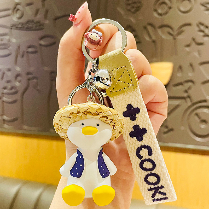 Cartoon Glass Bear Keychain, Cute Creative Resin Doll, Men And Women Couple  School Bag Key Chain, Pendant Small Gift, Keyring Packs, Bag Pendants,  Backpack Charms, Birthday Gifts, Party Favors, Holiday Gifts, Children's