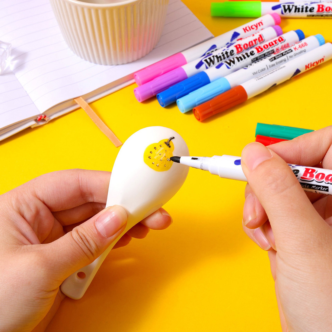 Floating pen,Magical Pen ,Magic Pens for Kids,Floating Doodle Pen,Magical  water painting,Unique stationery, 12 Marker, 1 Ceramic Spoon