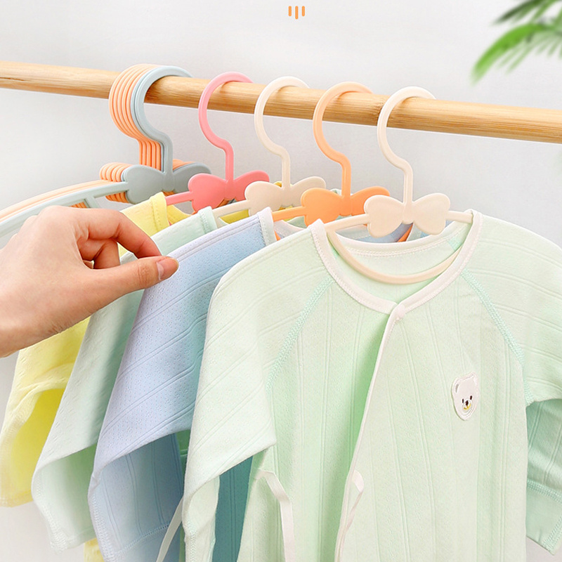10pcs/lot Child Hanger Plastic Small Bow Hangers Clothing Support