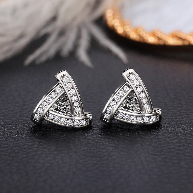 2pcs Men's Triangle Stud Earrings 925 Silver Plated Jewelry