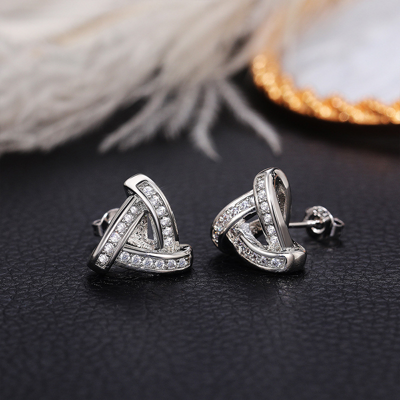 2pcs Men's Triangle Stud Earrings 925 Silver Plated Jewelry