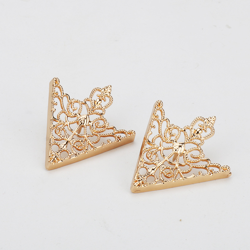 Bohemian Court Style Collar Buckle Pin for Shirts